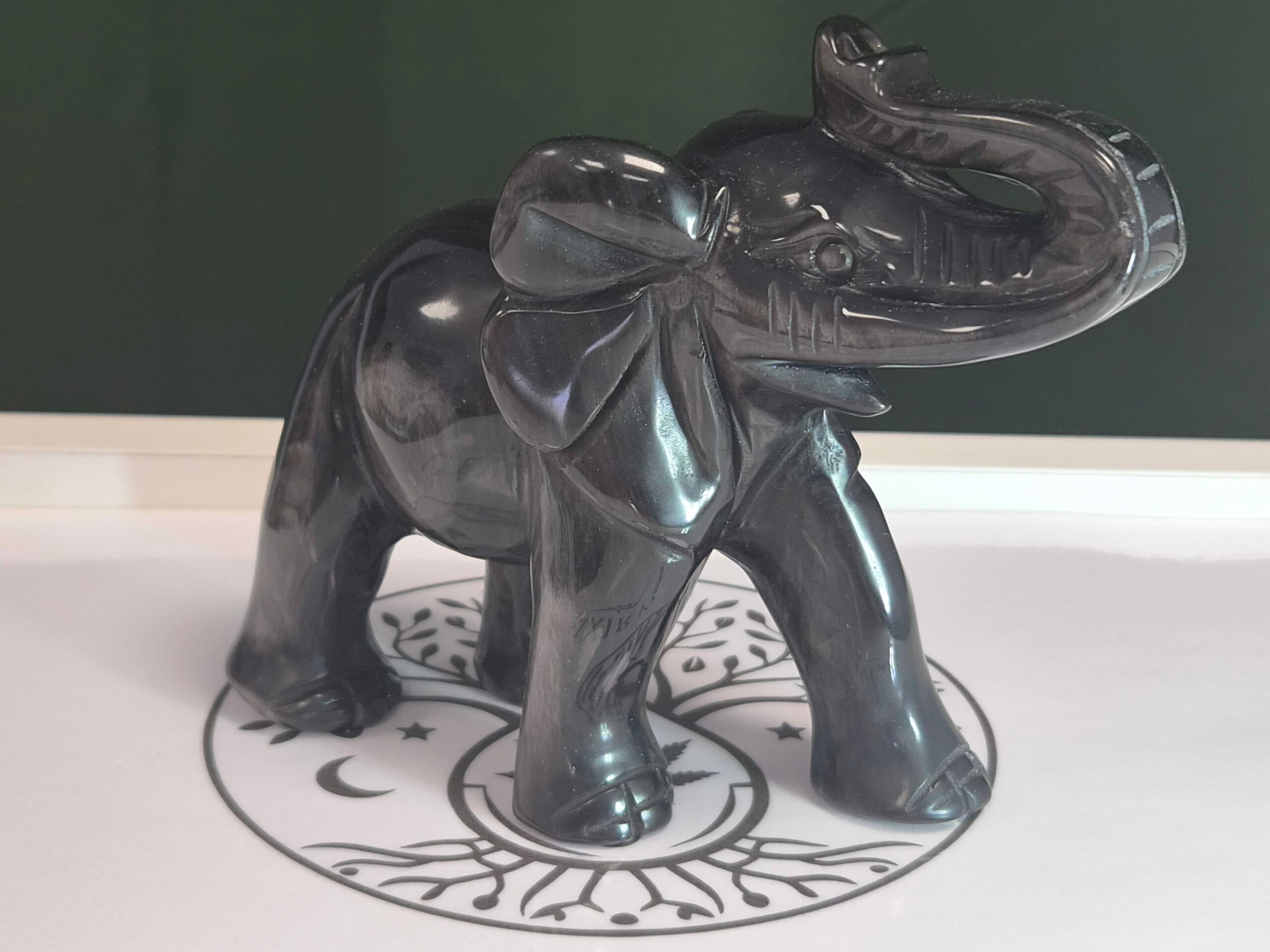 elephant obsidienne argentee