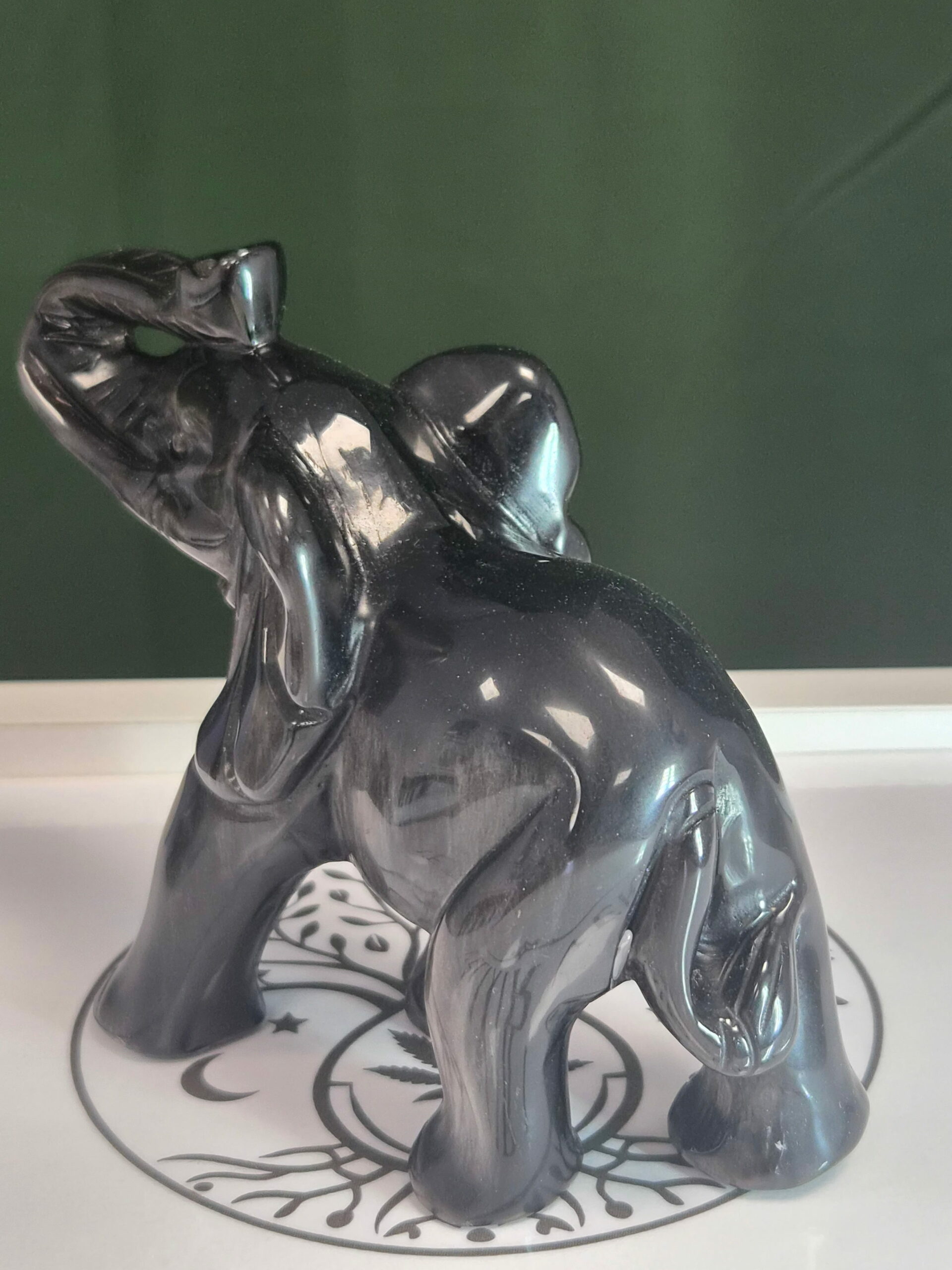 elephant obsidienne argentee
