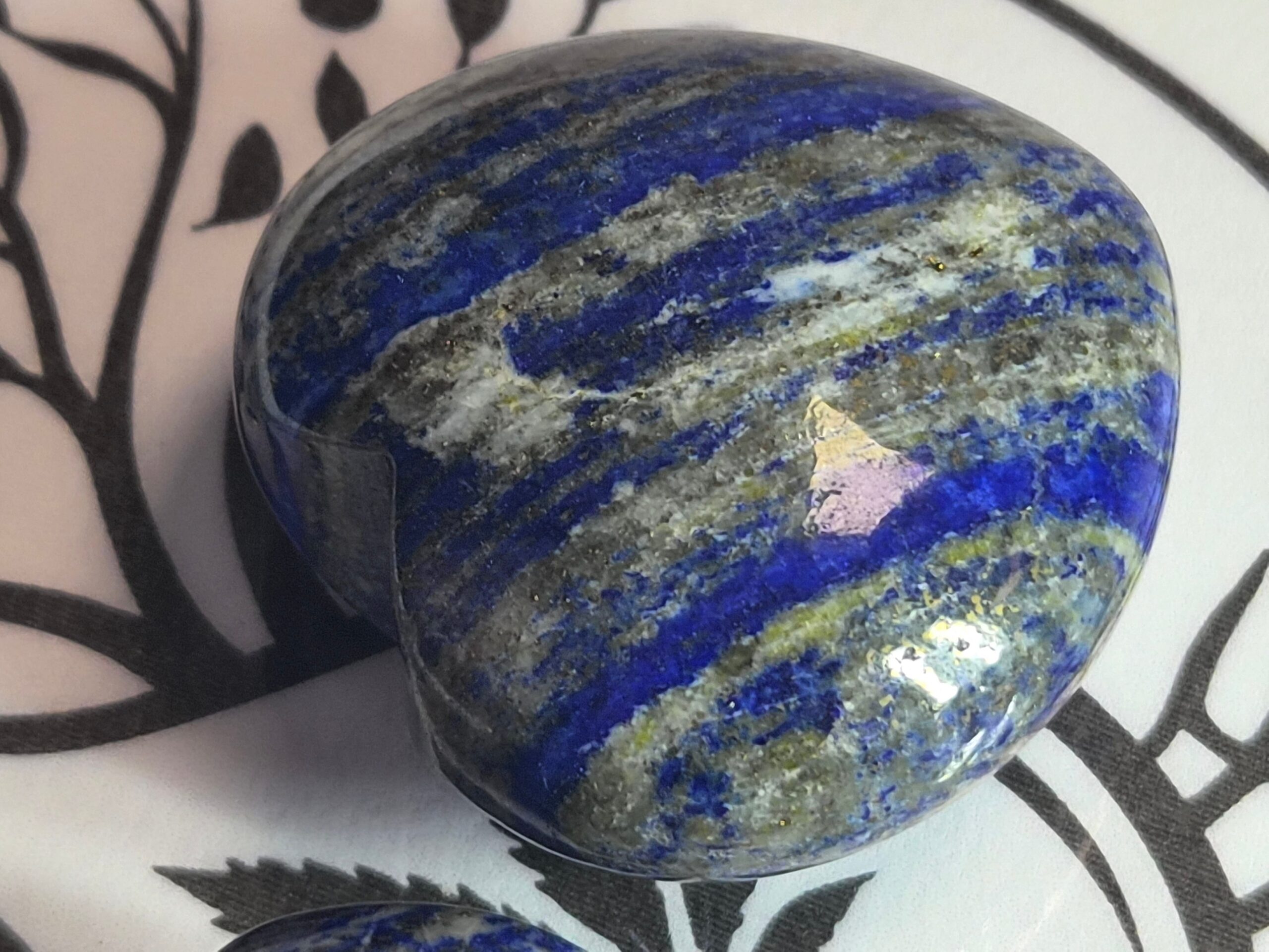 Galet coeur lapis lazuli A