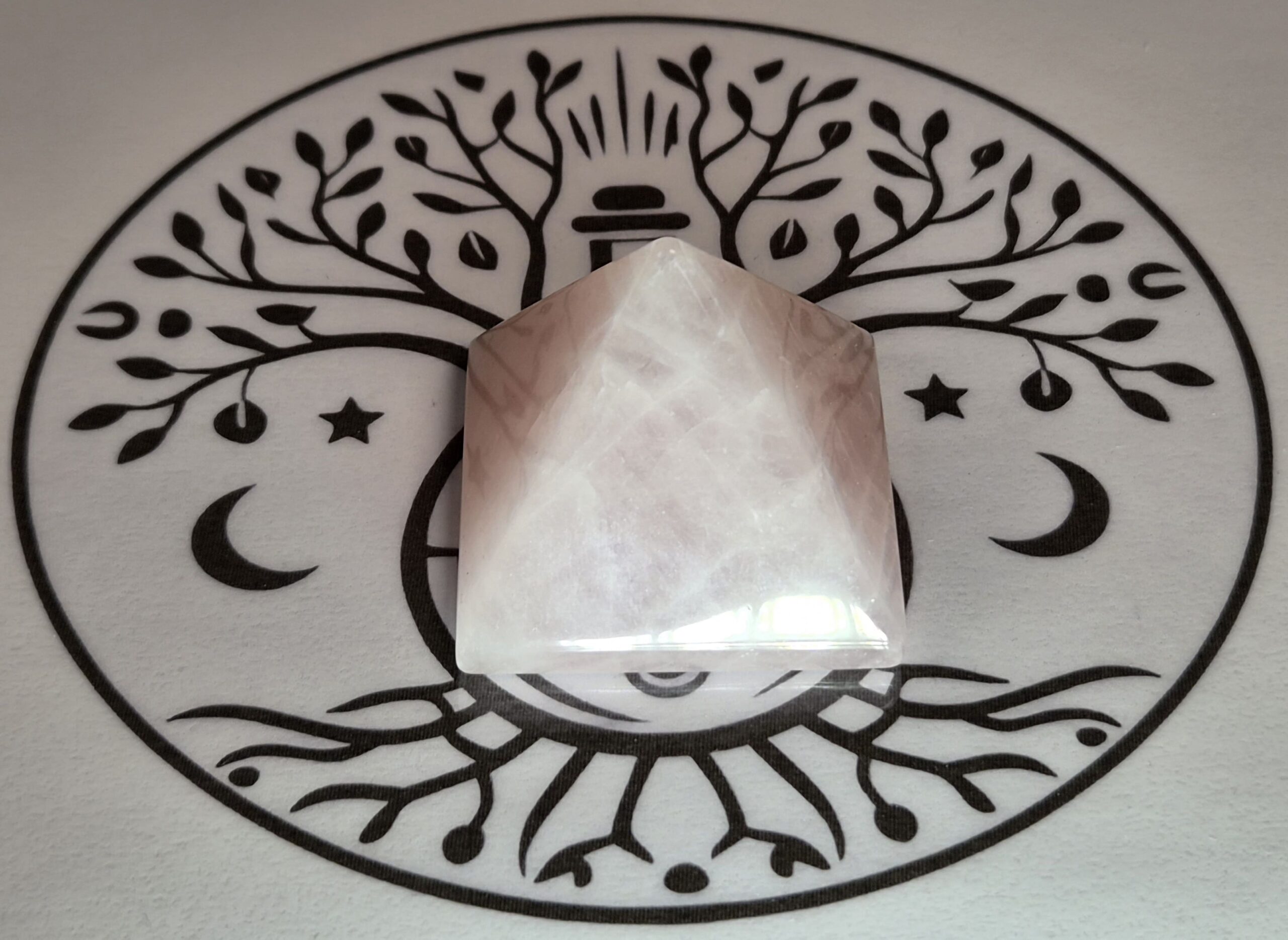 PYRAMYDE QUARTZ ROSE