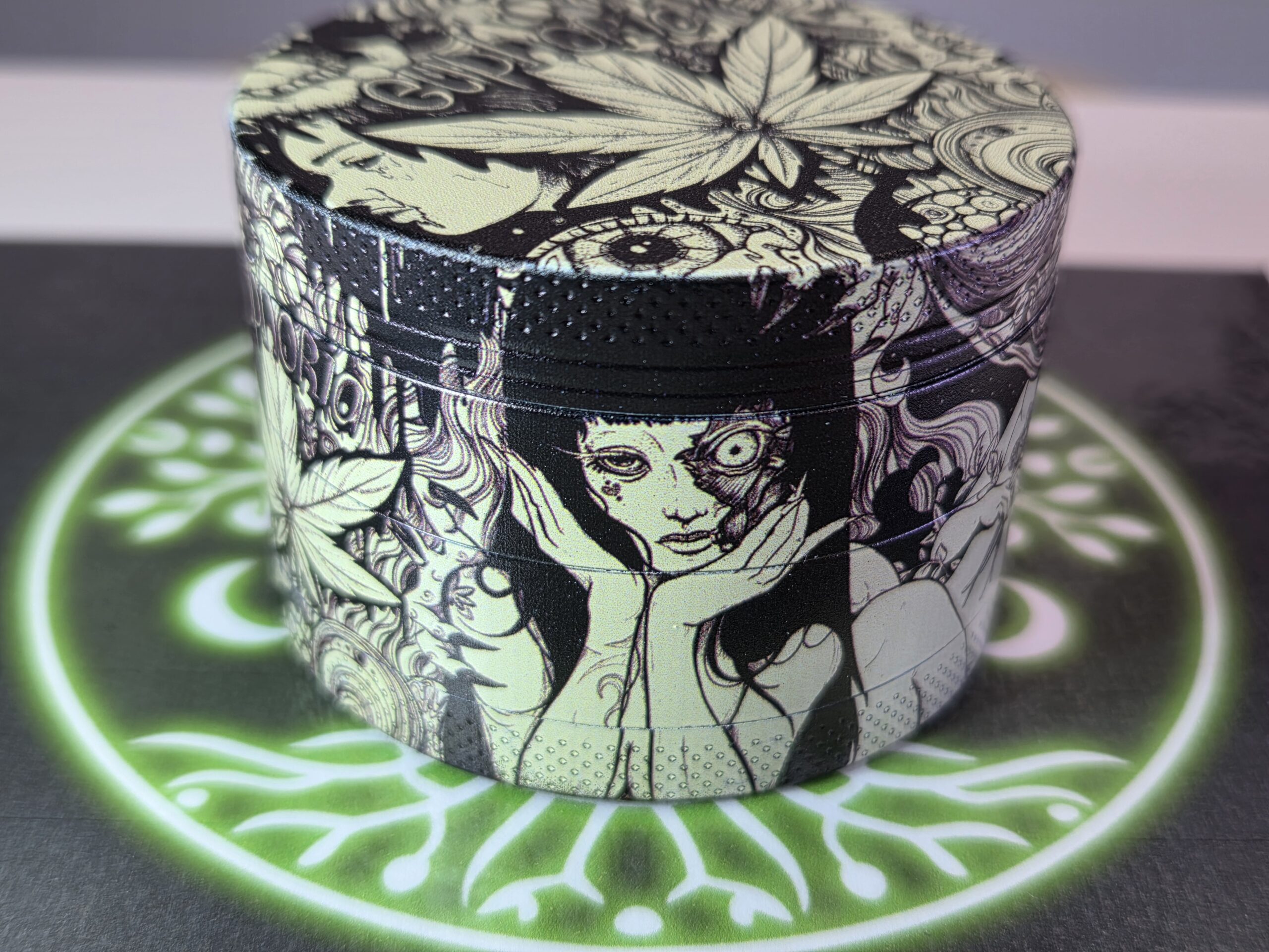 GRINDER MYSTIQUE