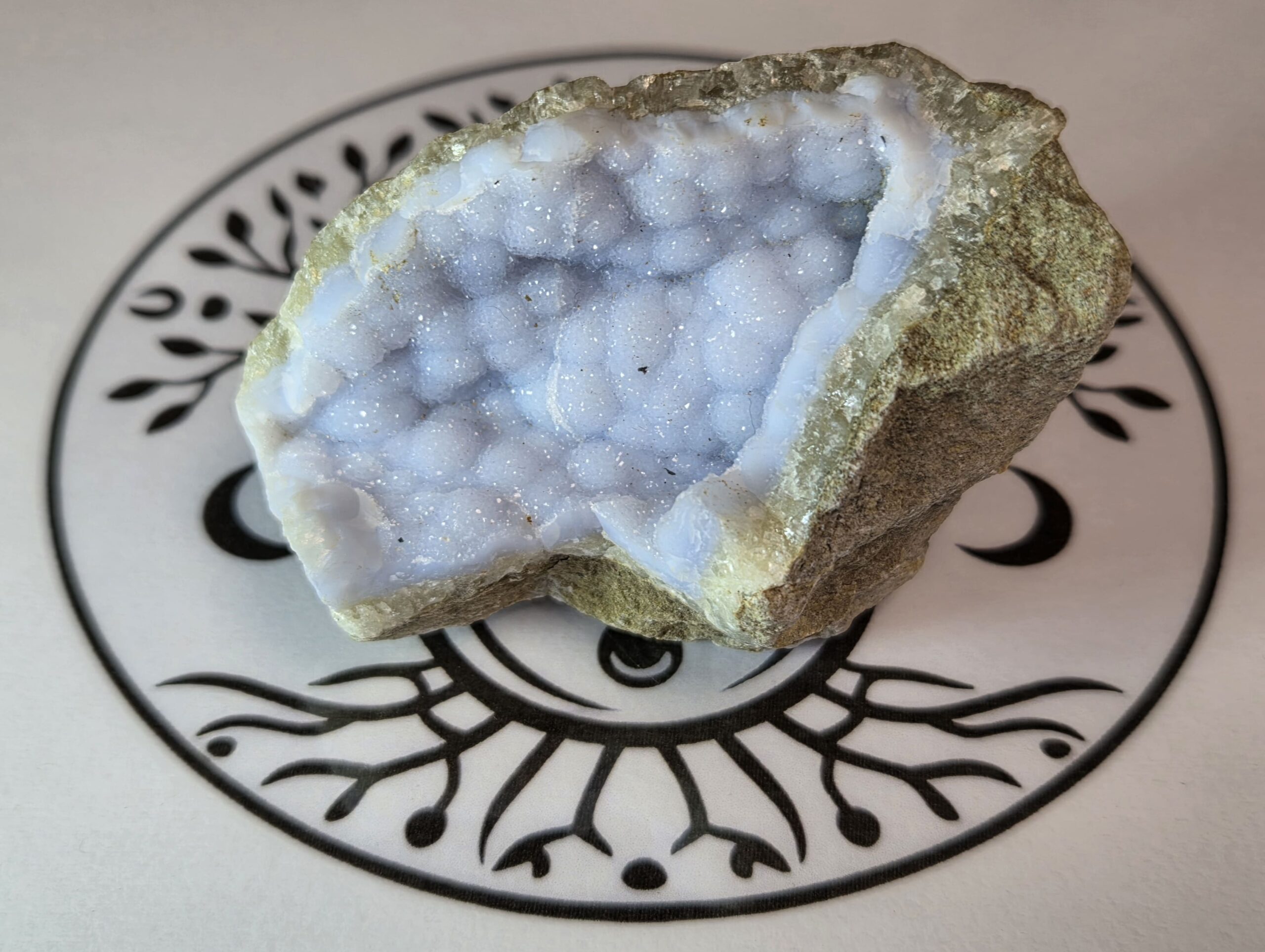 Calcédoine bleue cristallisée — Cristaux taillés AA