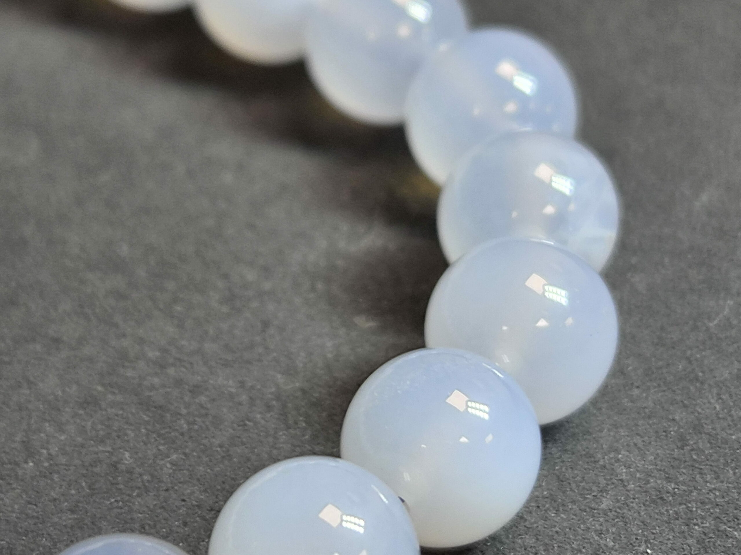 Bracelet Calcédoine Bleue du Malawi – Perles 8 mm
