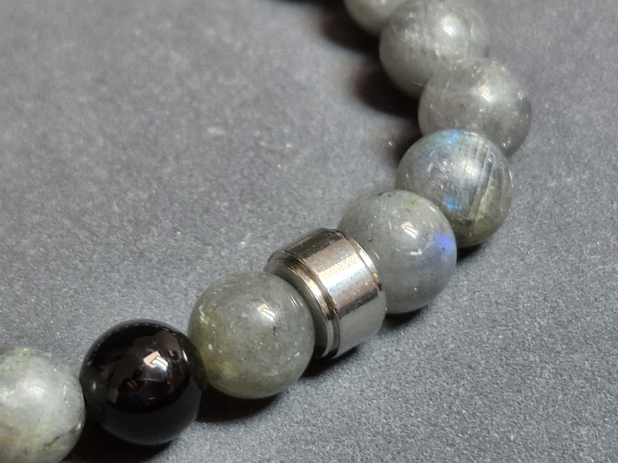 Bracelet Kahel argenté onyx, labradorite AA