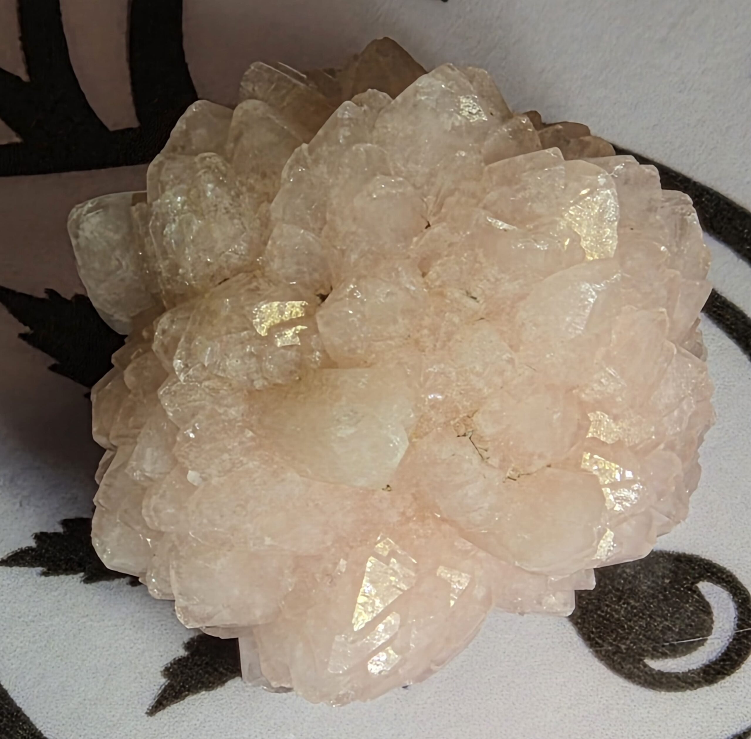 Pierre brute — Quartz rose cristallisé A